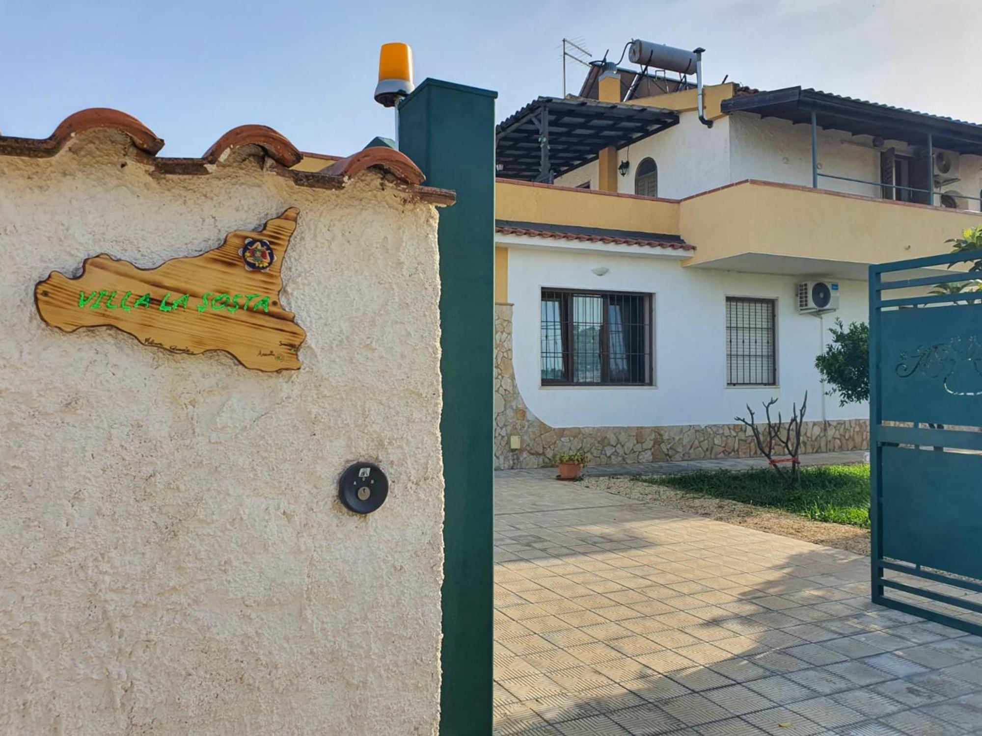 Villa La Sosta - 150M Dal Mare - Patio Privato E Areal Relax Аренелла Экстерьер фото